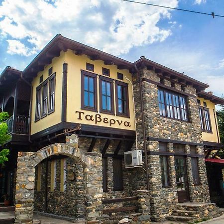 Oikoperiigitis Hotel بحيرة كيركيني المظهر الخارجي الصورة