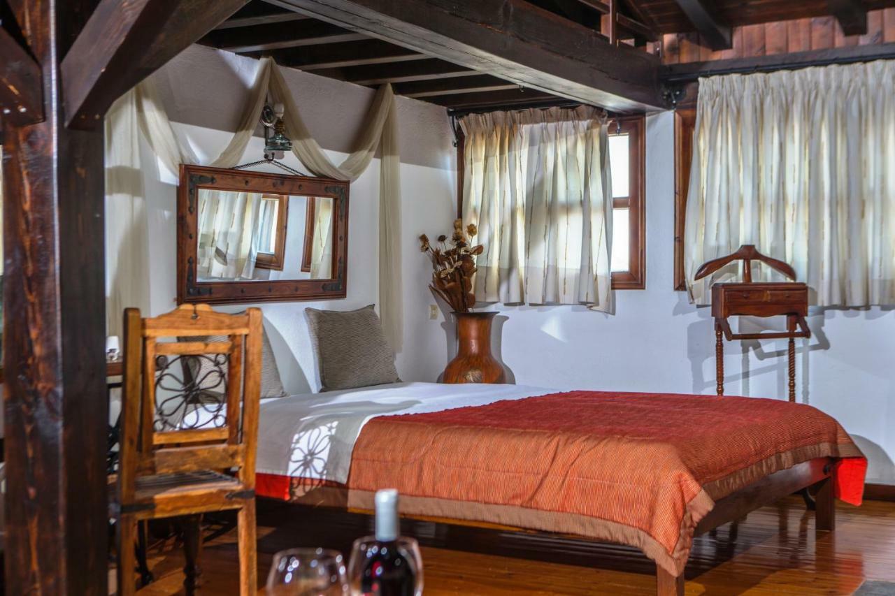 Oikoperiigitis Hotel بحيرة كيركيني المظهر الخارجي الصورة