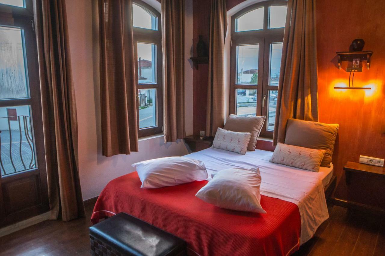 Oikoperiigitis Hotel بحيرة كيركيني المظهر الخارجي الصورة