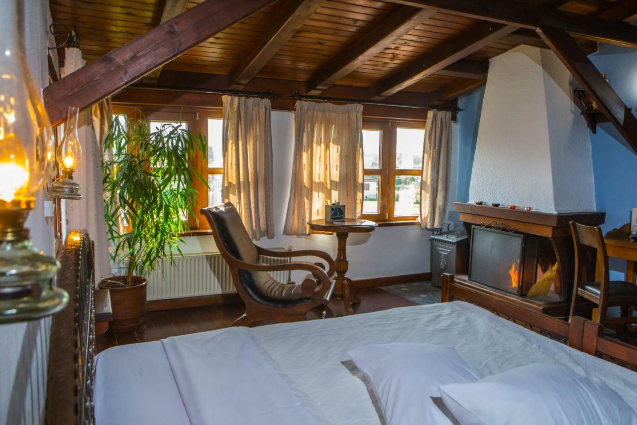 Oikoperiigitis Hotel بحيرة كيركيني المظهر الخارجي الصورة