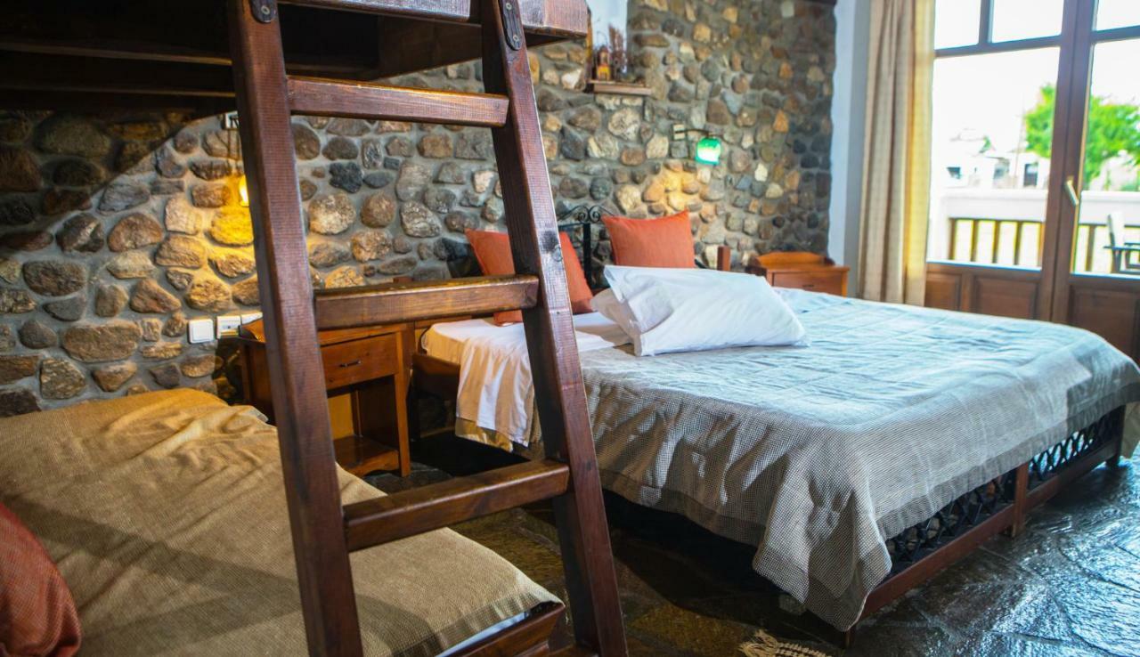Oikoperiigitis Hotel بحيرة كيركيني المظهر الخارجي الصورة
