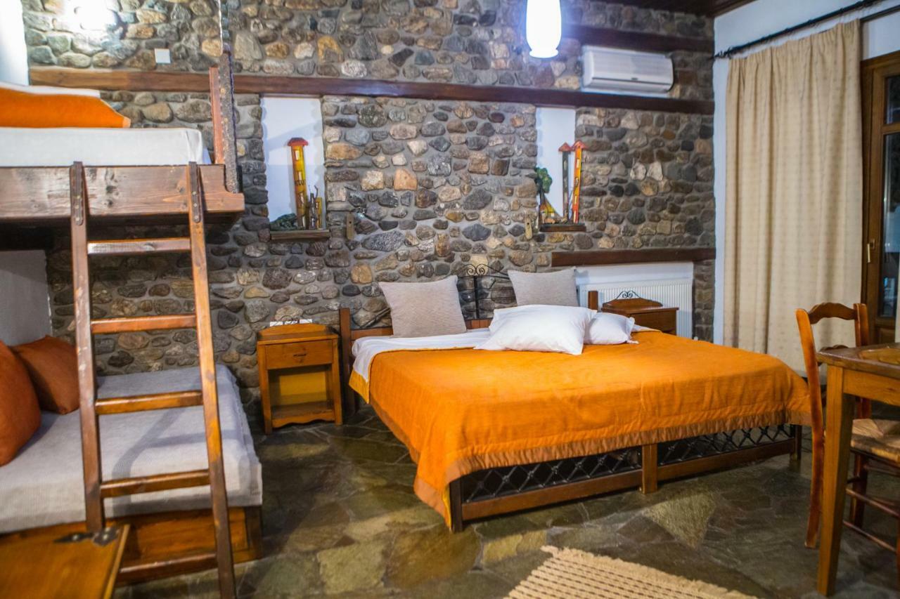 Oikoperiigitis Hotel بحيرة كيركيني المظهر الخارجي الصورة